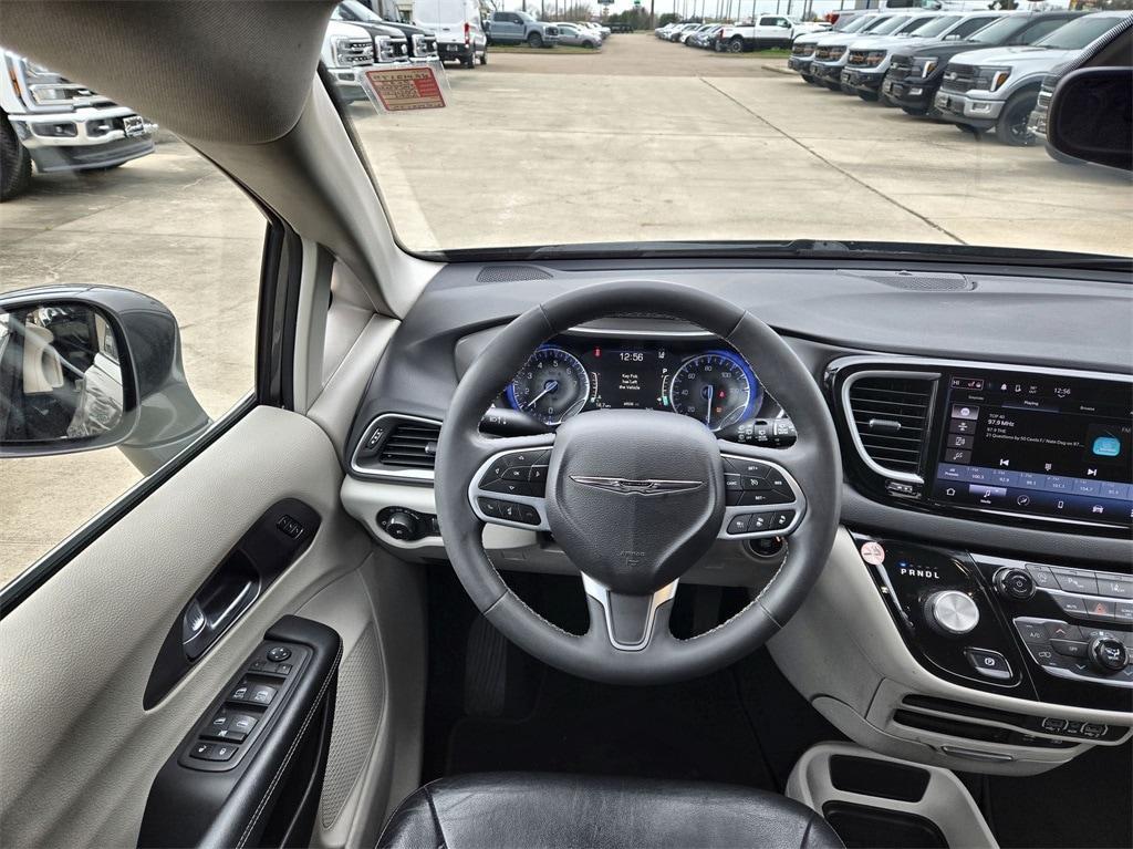 used 2022 Chrysler Pacifica car, priced at $21,181