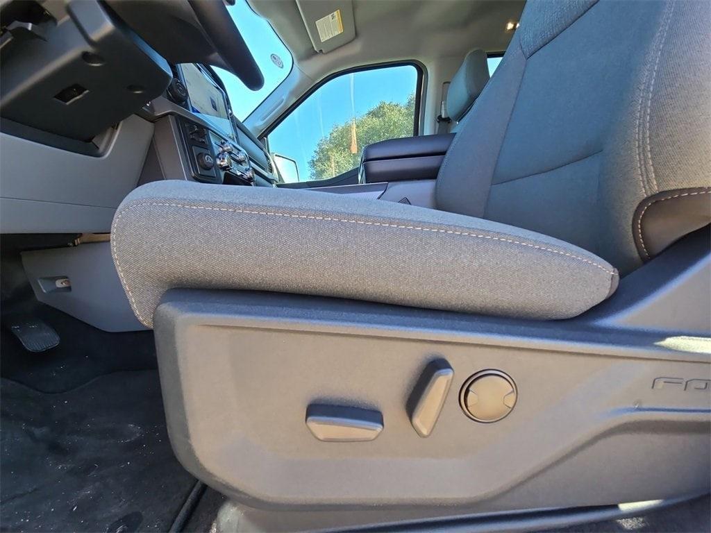 new 2025 Ford F-150 car, priced at $52,734