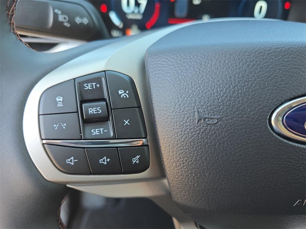 new 2025 Ford Explorer car, priced at $40,968