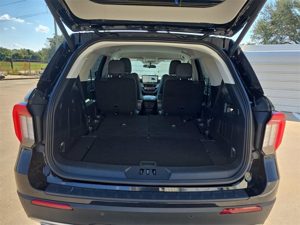 new 2025 Ford Explorer car, priced at $40,968