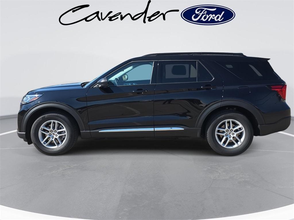 new 2025 Ford Explorer car, priced at $40,968