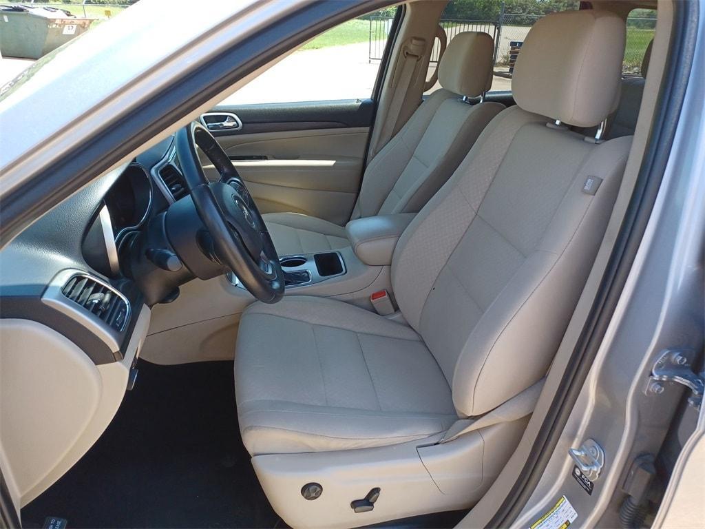 used 2021 Jeep Grand Cherokee car, priced at $23,291