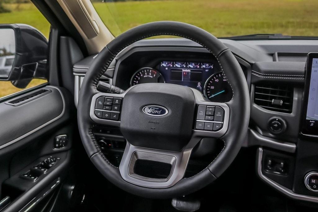 new 2024 Ford Expedition car, priced at $58,337