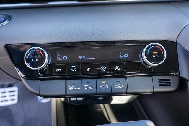 new 2025 Hyundai Elantra car, priced at $25,160