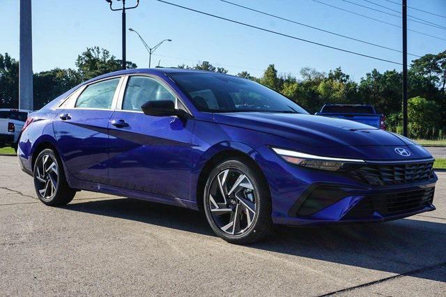 new 2025 Hyundai Elantra car, priced at $25,160