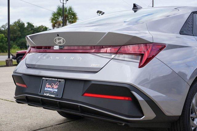 new 2026 Hyundai ELANTRA HEV car, priced at $27,305