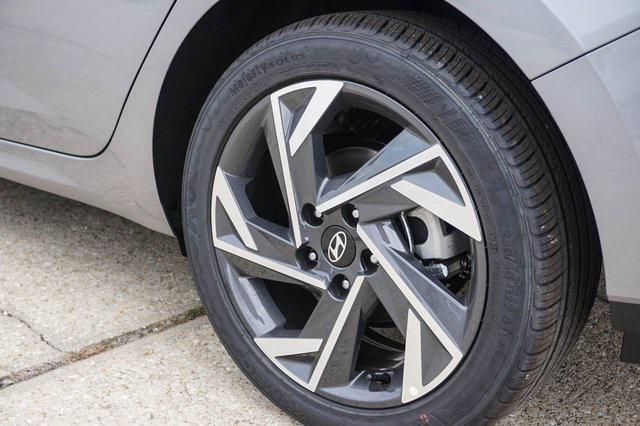 new 2025 Hyundai Elantra car, priced at $25,160