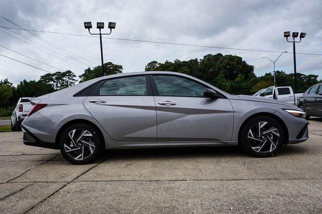 new 2025 Hyundai Elantra car, priced at $25,160
