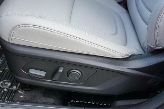 new 2025 Hyundai TUCSON Hybrid car, priced at $42,465