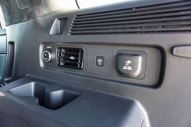 new 2025 Hyundai SANTA FE HEV car, priced at $52,319