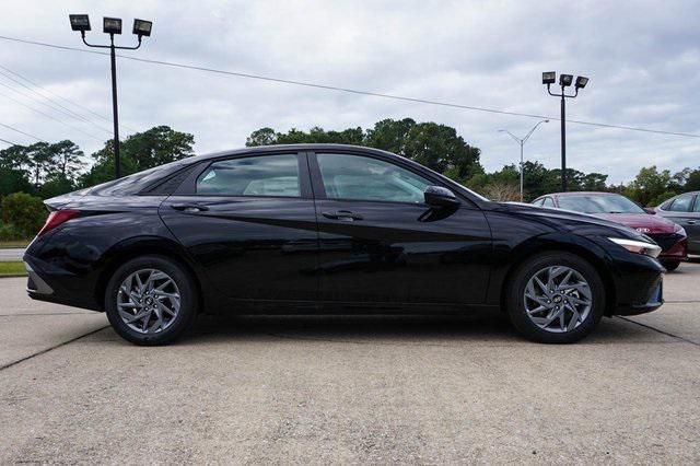 new 2026 Hyundai ELANTRA HEV car, priced at $27,305