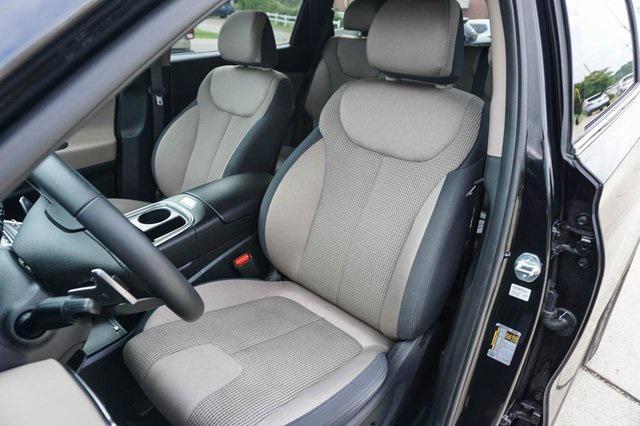 used 2023 Hyundai Santa Fe car, priced at $25,299