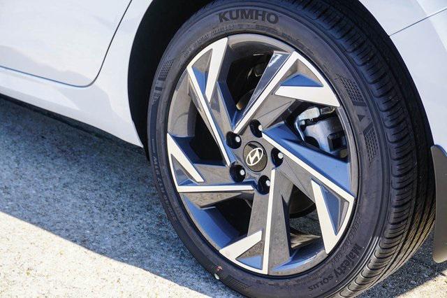 new 2025 Hyundai Elantra car, priced at $25,620