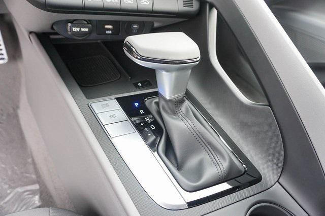 new 2025 Hyundai Elantra car, priced at $25,160
