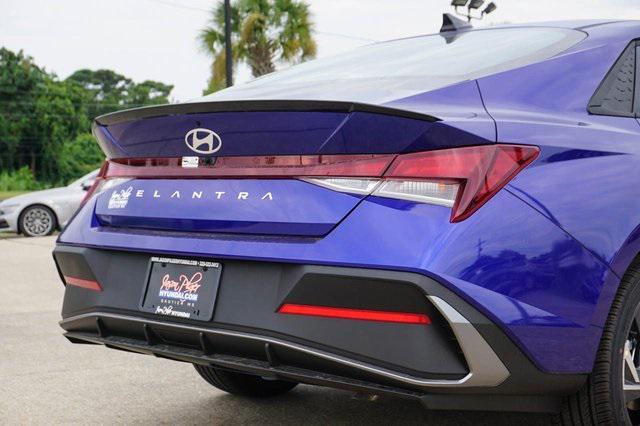 new 2025 Hyundai Elantra car, priced at $25,160