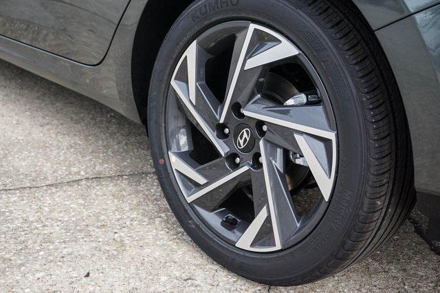 new 2025 Hyundai Elantra car, priced at $25,115