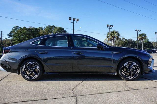 new 2025 Hyundai Sonata car, priced at $32,610