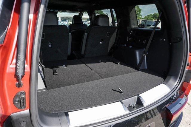 new 2025 Hyundai SANTA FE HEV car, priced at $50,814