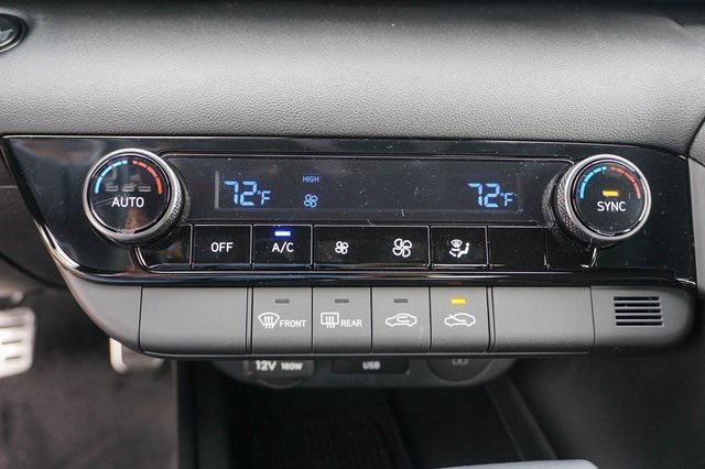 new 2025 Hyundai Elantra car, priced at $25,660