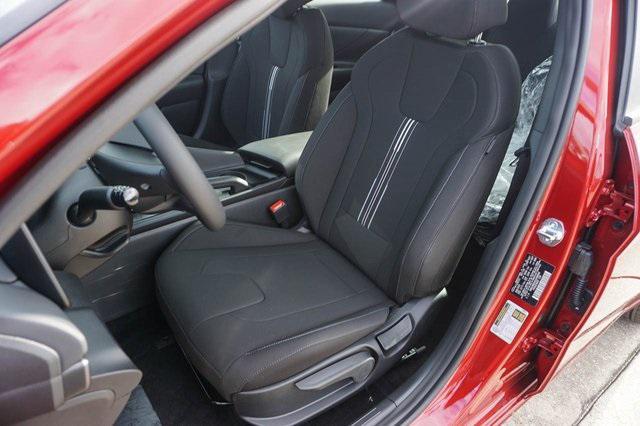 new 2025 Hyundai Elantra car, priced at $25,660