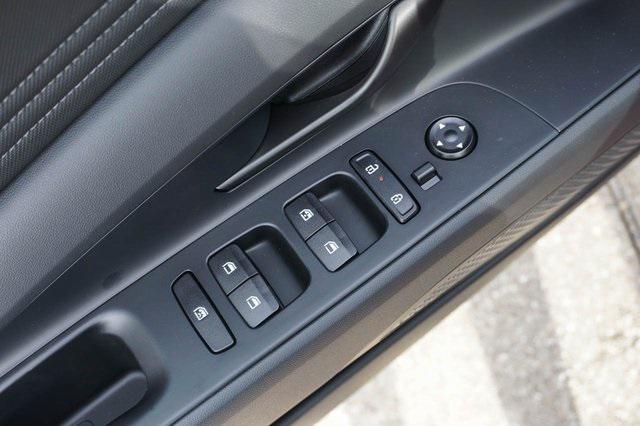 new 2025 Hyundai Elantra car, priced at $25,660
