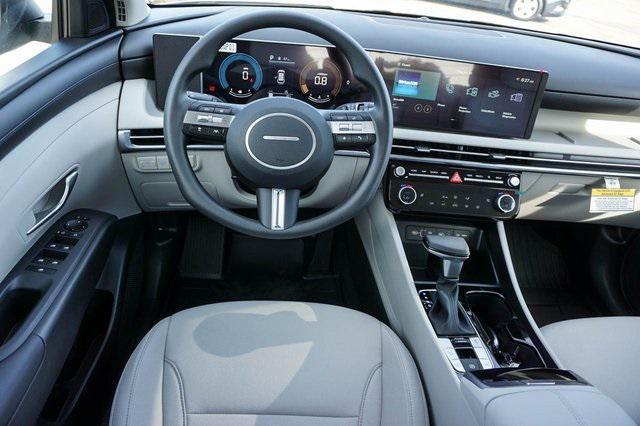 new 2025 Hyundai Tucson car, priced at $30,350