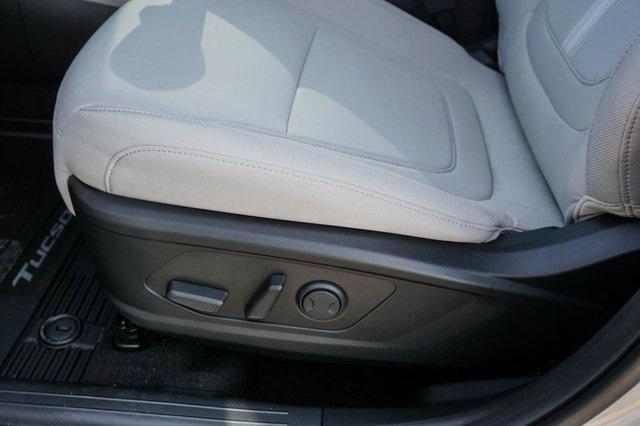 new 2025 Hyundai Tucson car, priced at $30,350