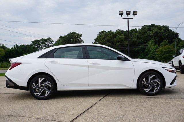 new 2025 Hyundai Elantra car, priced at $25,665
