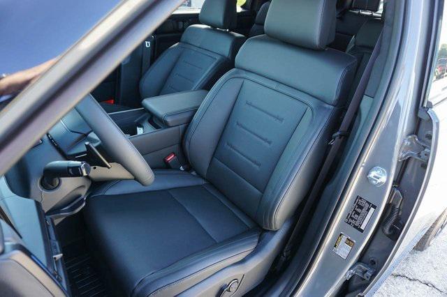 new 2025 Hyundai Santa Fe car, priced at $45,160