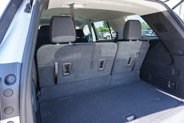 used 2021 Chevrolet Traverse car, priced at $28,279