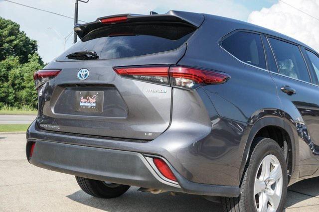 used 2023 Toyota Highlander Hybrid car, priced at $34,569