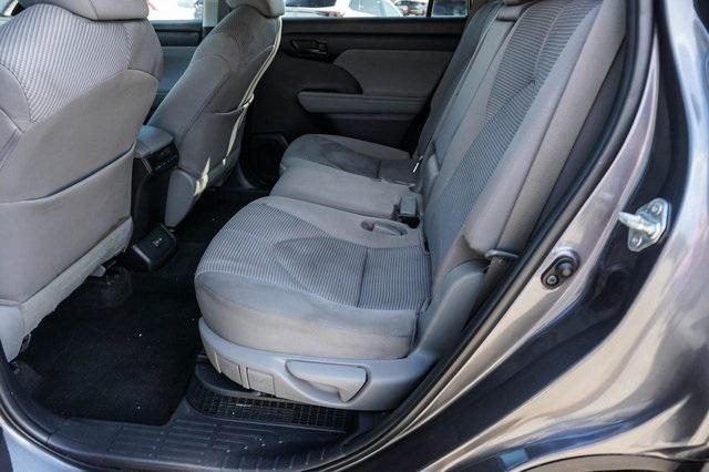 used 2023 Toyota Highlander Hybrid car, priced at $34,569