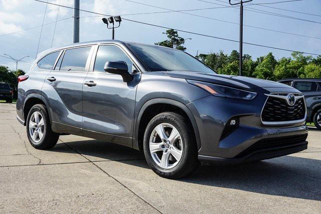 used 2023 Toyota Highlander Hybrid car, priced at $34,569
