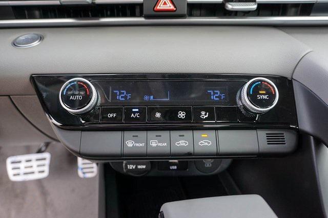 new 2025 Hyundai Elantra car, priced at $25,660