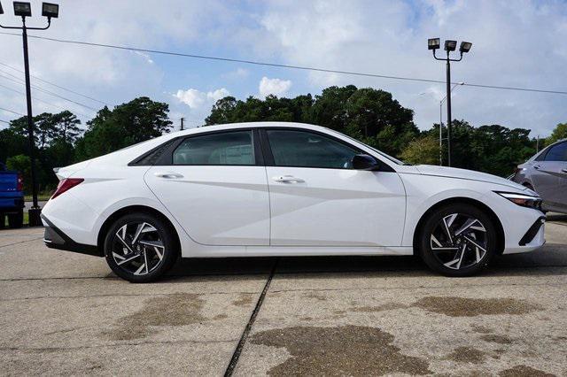new 2025 Hyundai Elantra car, priced at $25,660