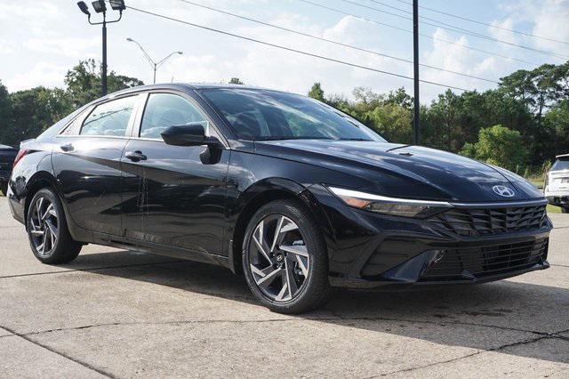 new 2025 Hyundai Elantra car, priced at $25,105