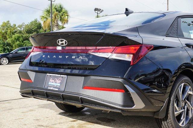 new 2025 Hyundai Elantra car, priced at $25,105
