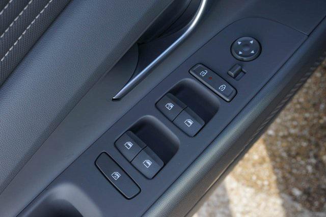new 2025 Hyundai Elantra car, priced at $25,105