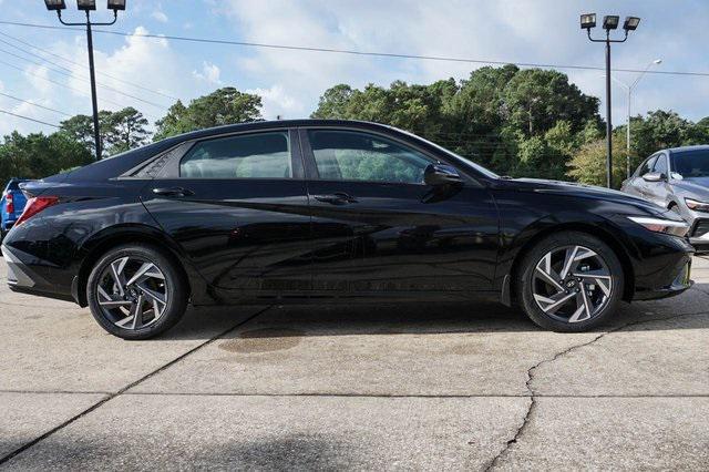 new 2025 Hyundai Elantra car, priced at $25,105