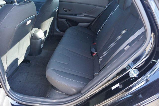 new 2025 Hyundai ELANTRA HEV car, priced at $27,185