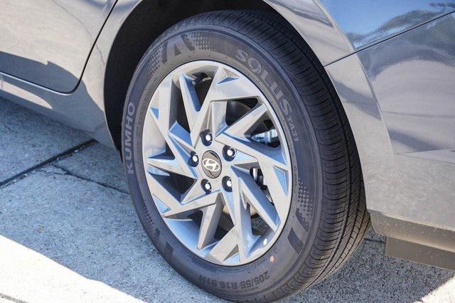 new 2026 Hyundai ELANTRA HEV car, priced at $27,305