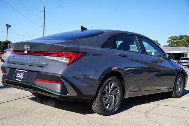 new 2026 Hyundai ELANTRA HEV car, priced at $27,305