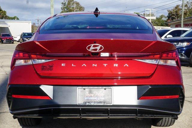 new 2025 Hyundai Elantra car, priced at $27,685