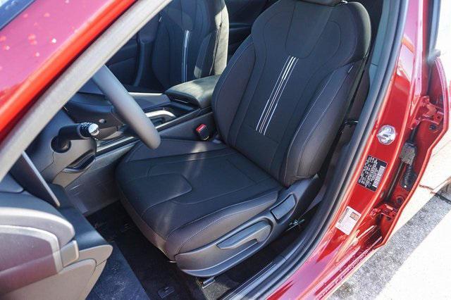 new 2025 Hyundai Elantra car, priced at $25,660