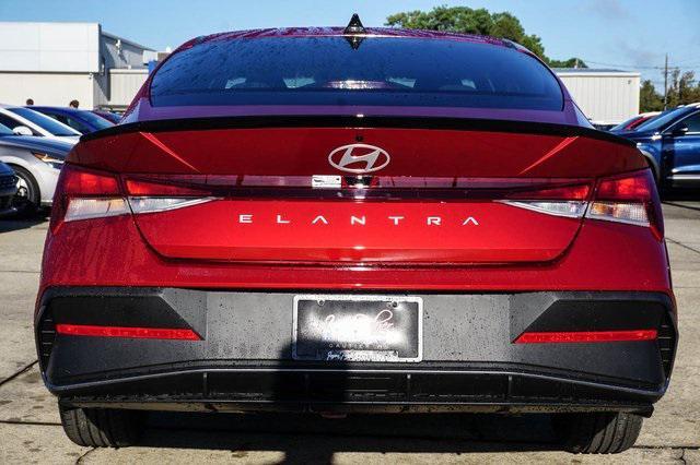 new 2025 Hyundai Elantra car, priced at $25,660