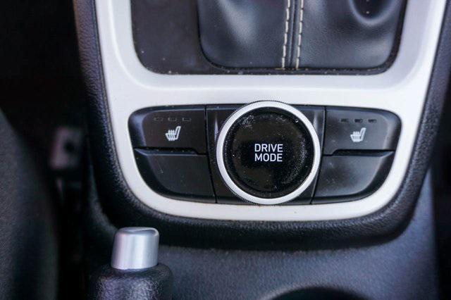 used 2022 Hyundai Venue car, priced at $17,869