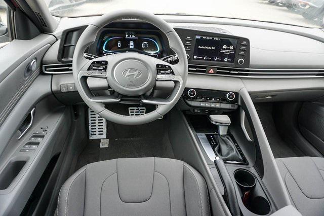 new 2025 Hyundai Elantra car, priced at $25,660
