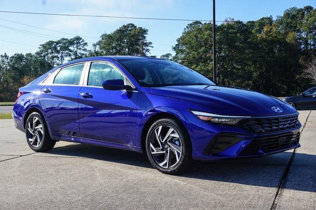 new 2025 Hyundai Elantra car, priced at $27,215