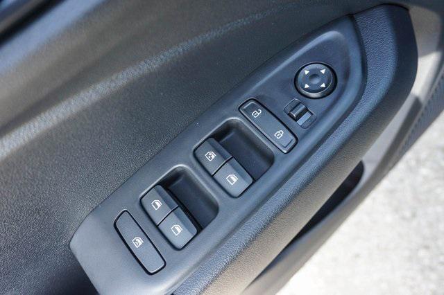 new 2025 Hyundai Venue car, priced at $25,570