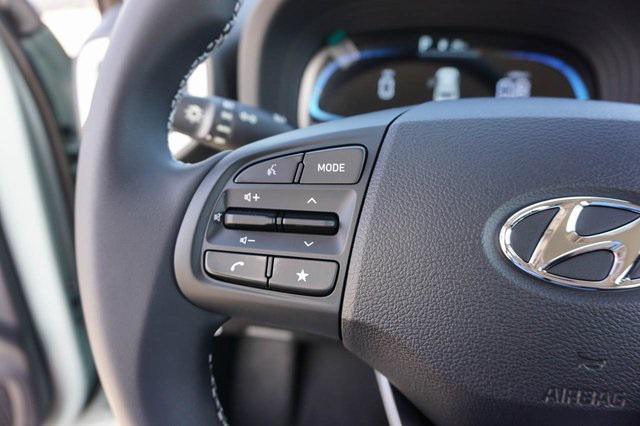 new 2025 Hyundai Venue car, priced at $25,570